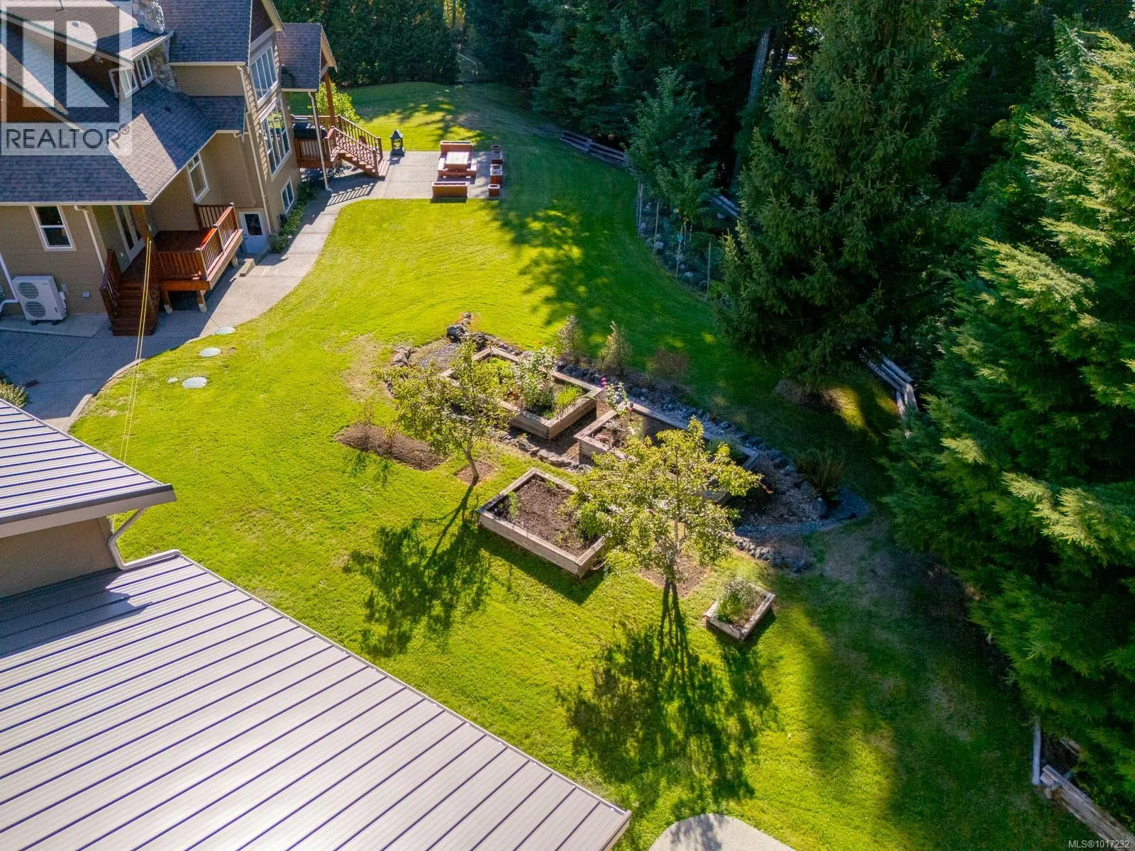 5320 Darnley Rd