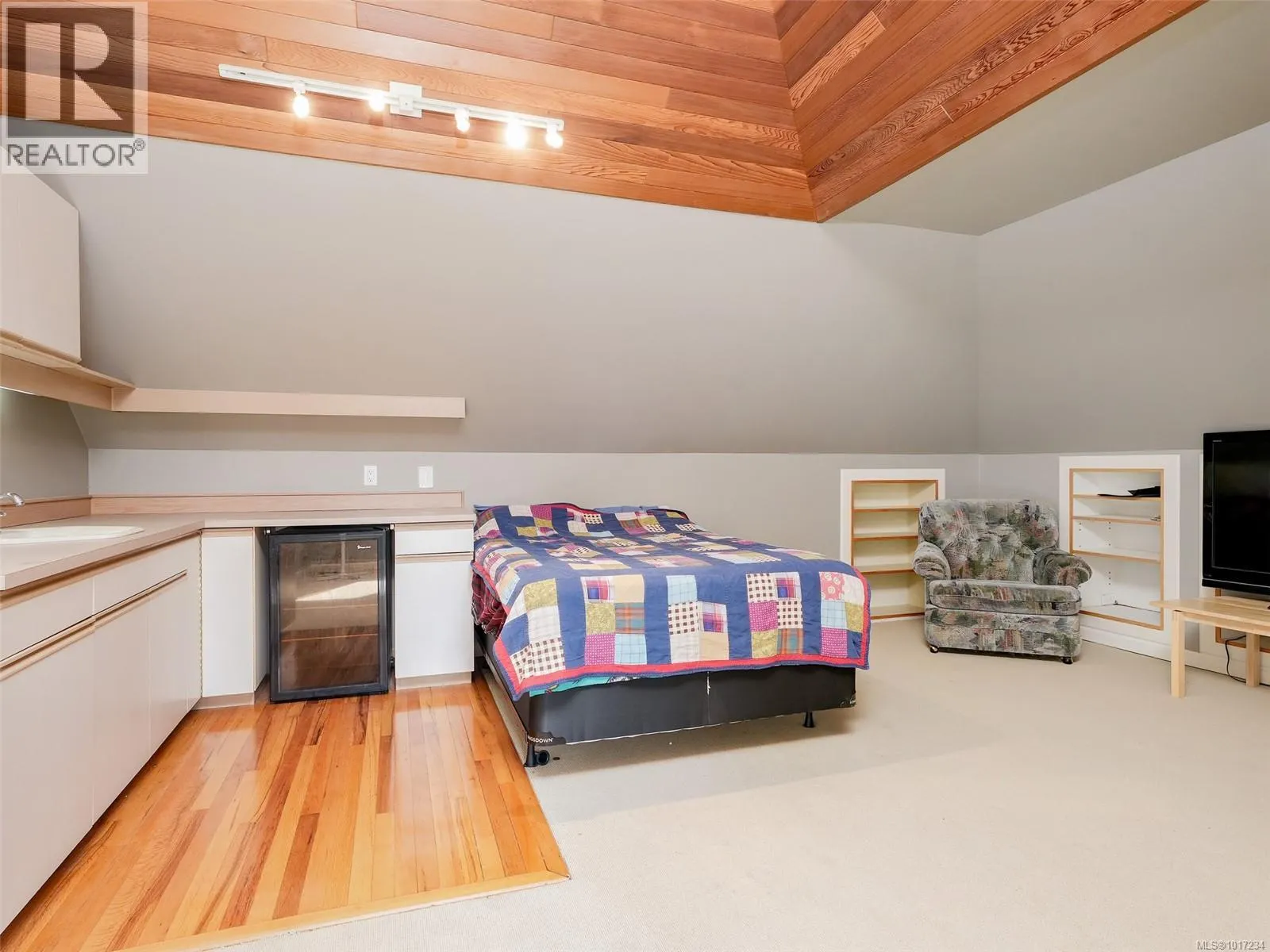 3914 Gibson Crt