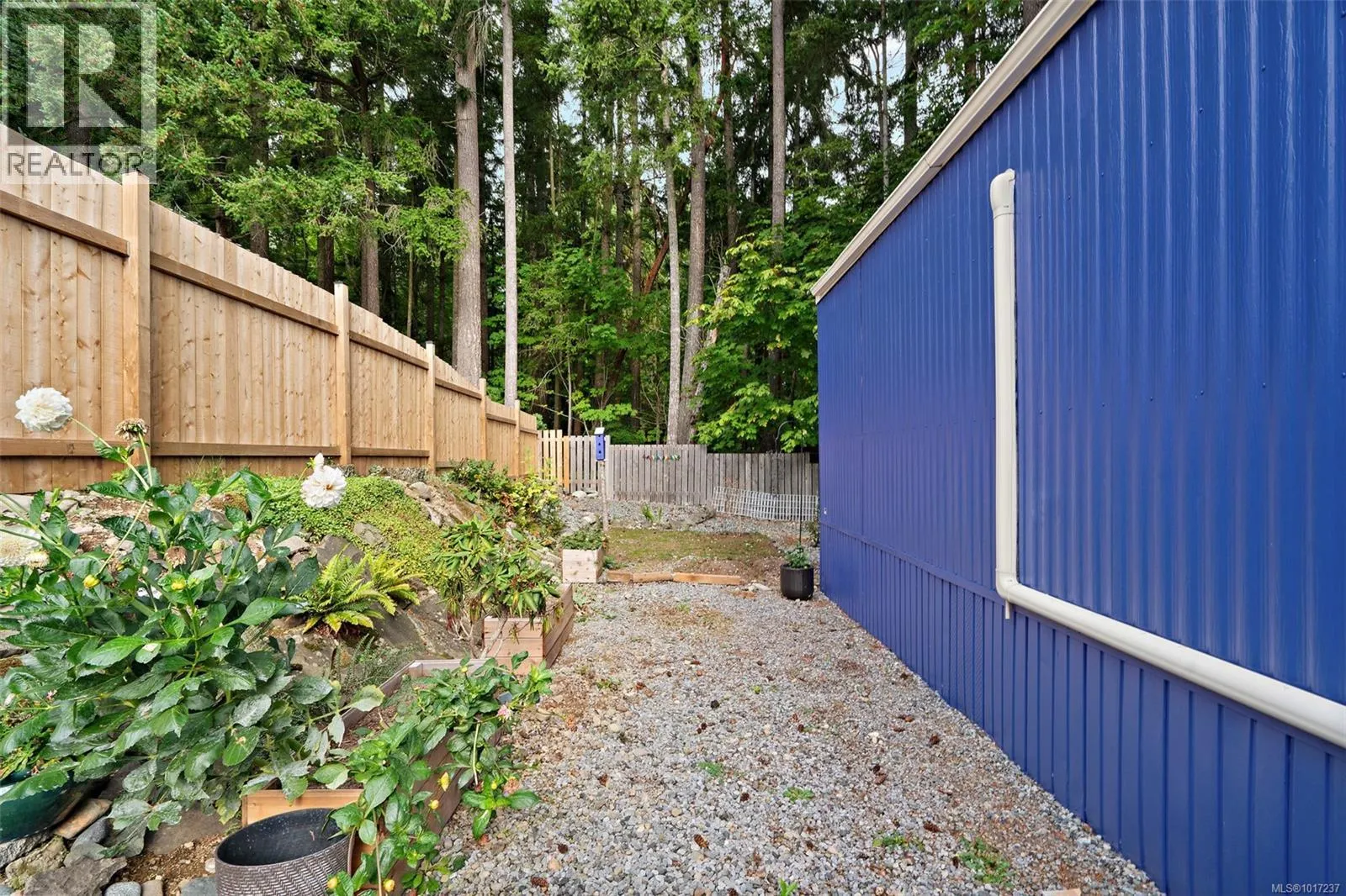 72 10980 Westdowne Rd