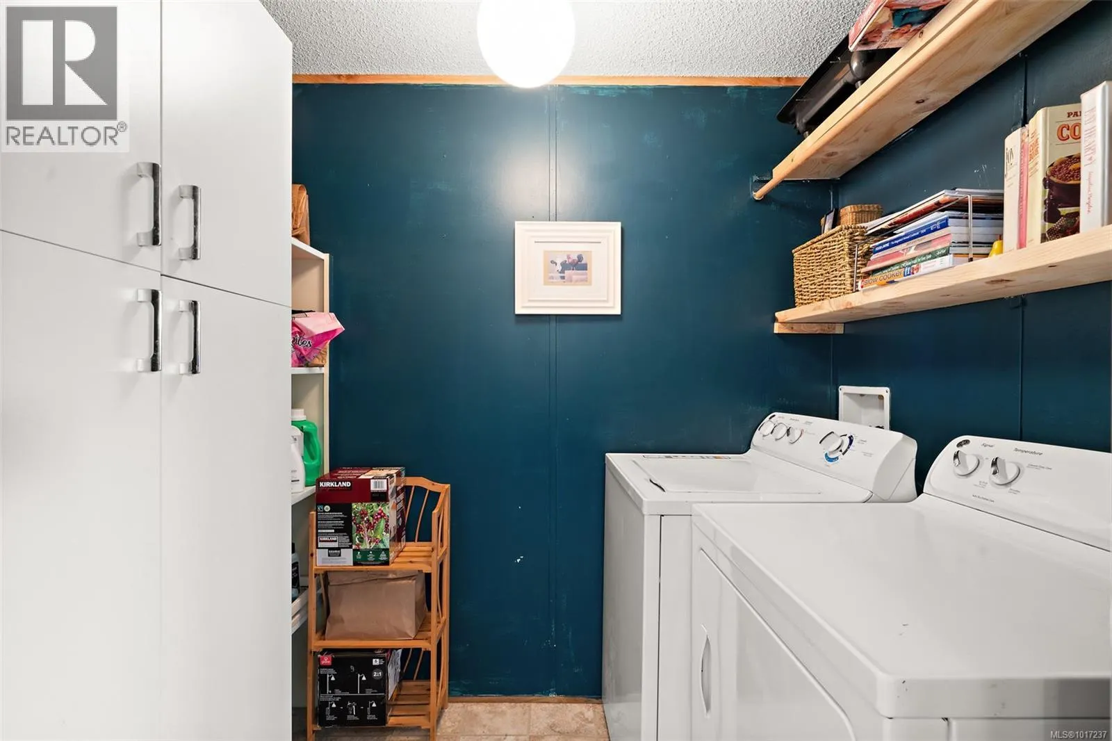 72 10980 Westdowne Rd