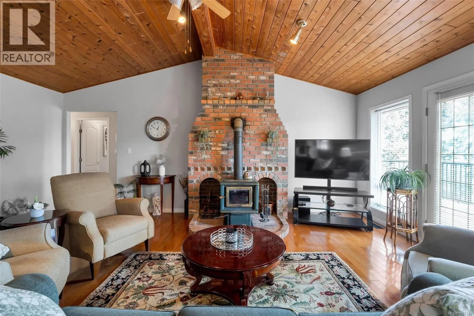 165 Okotoks Rd