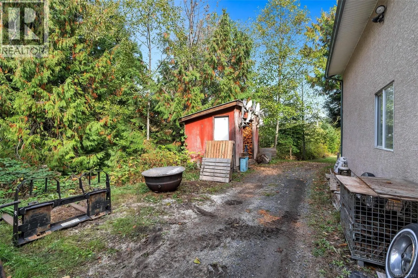 165 Okotoks Rd