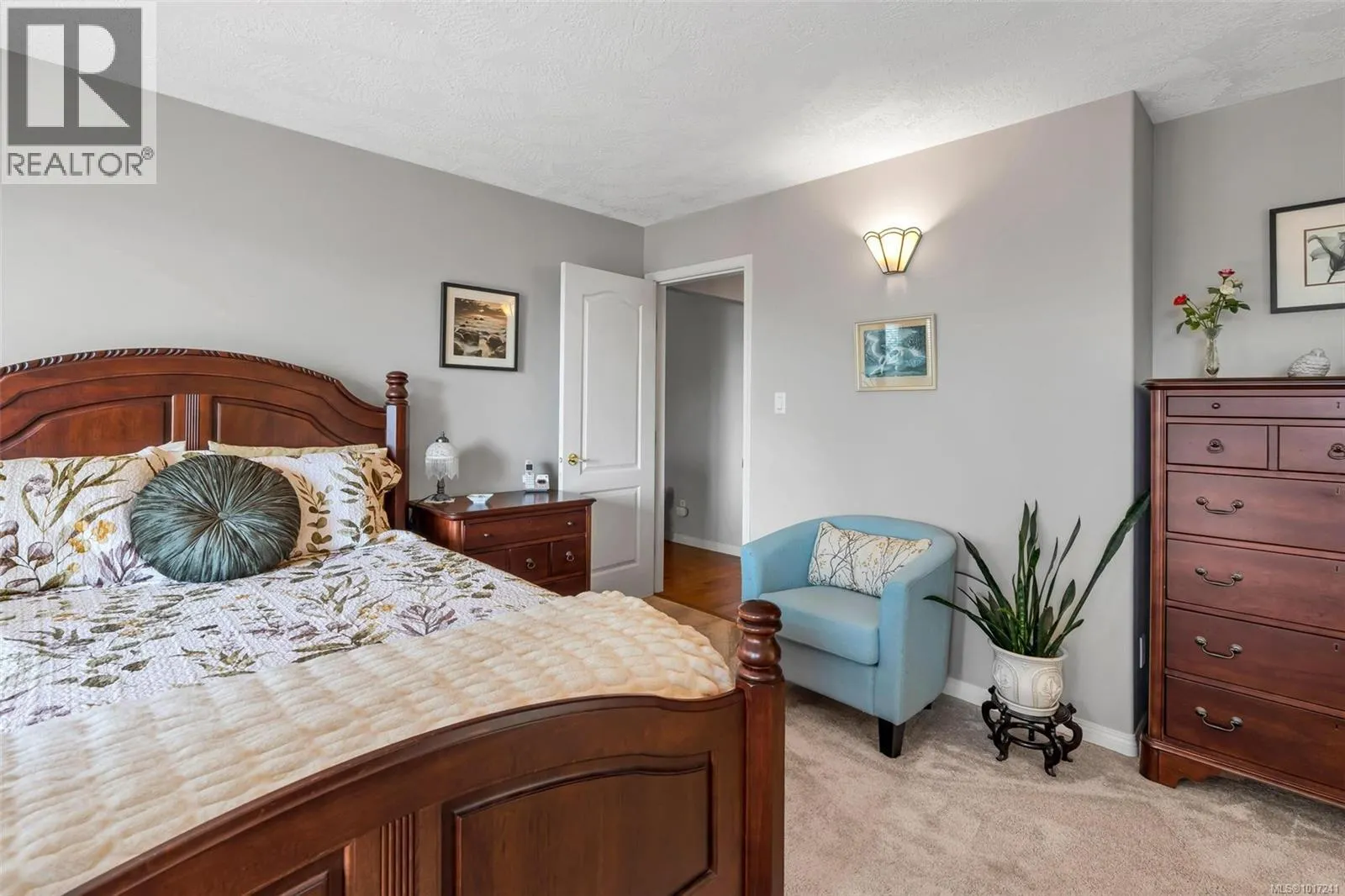 165 Okotoks Rd