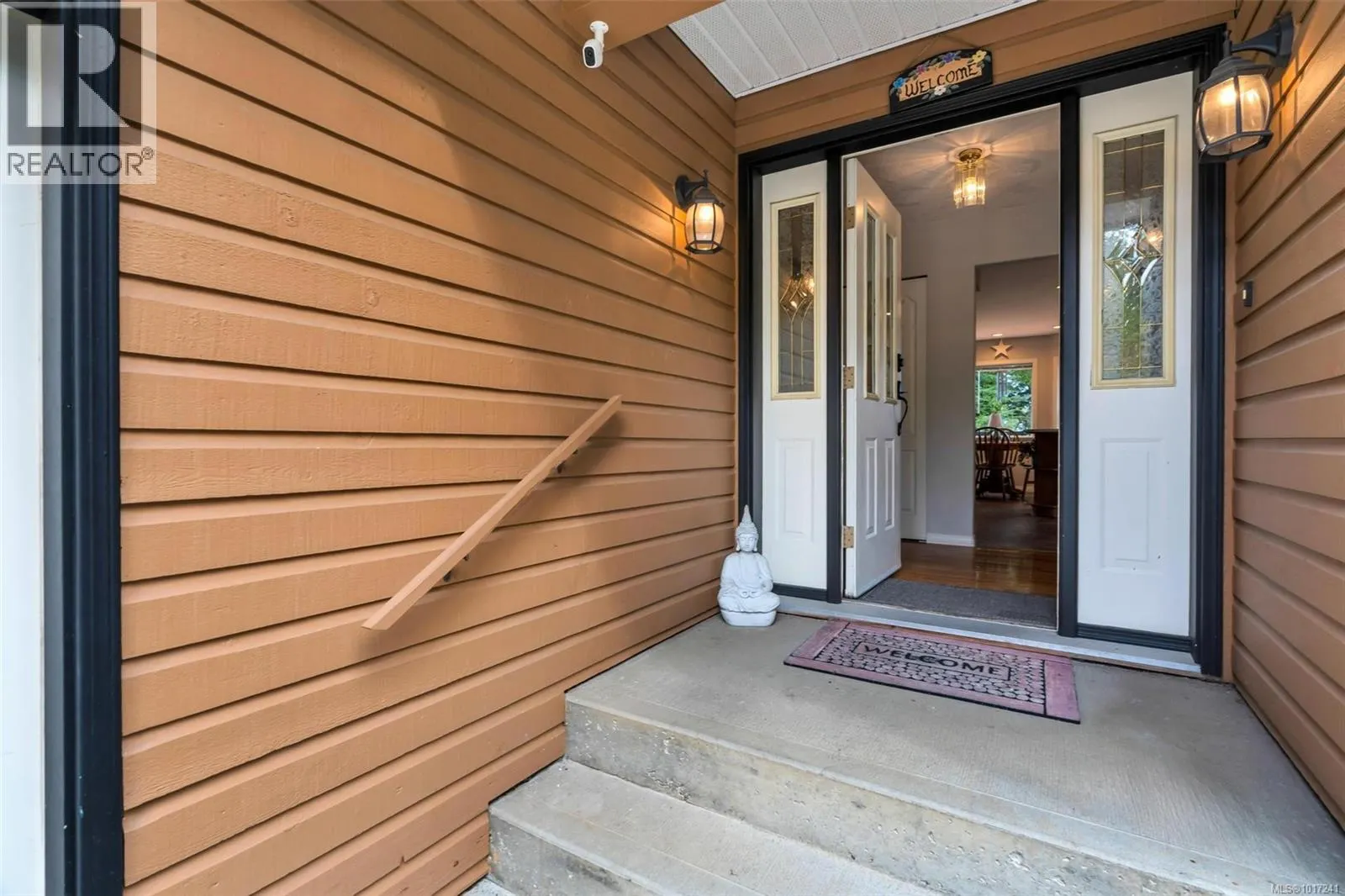 165 Okotoks Rd