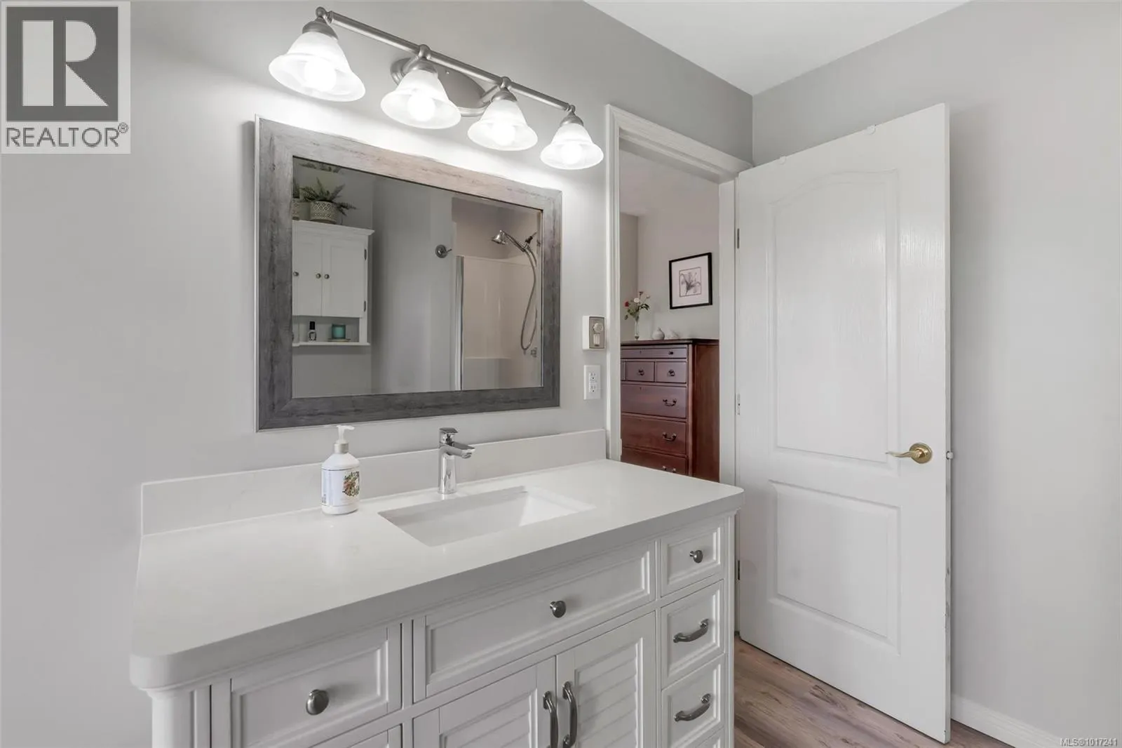 165 Okotoks Rd
