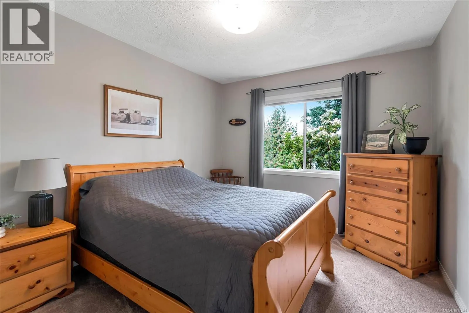 165 Okotoks Rd