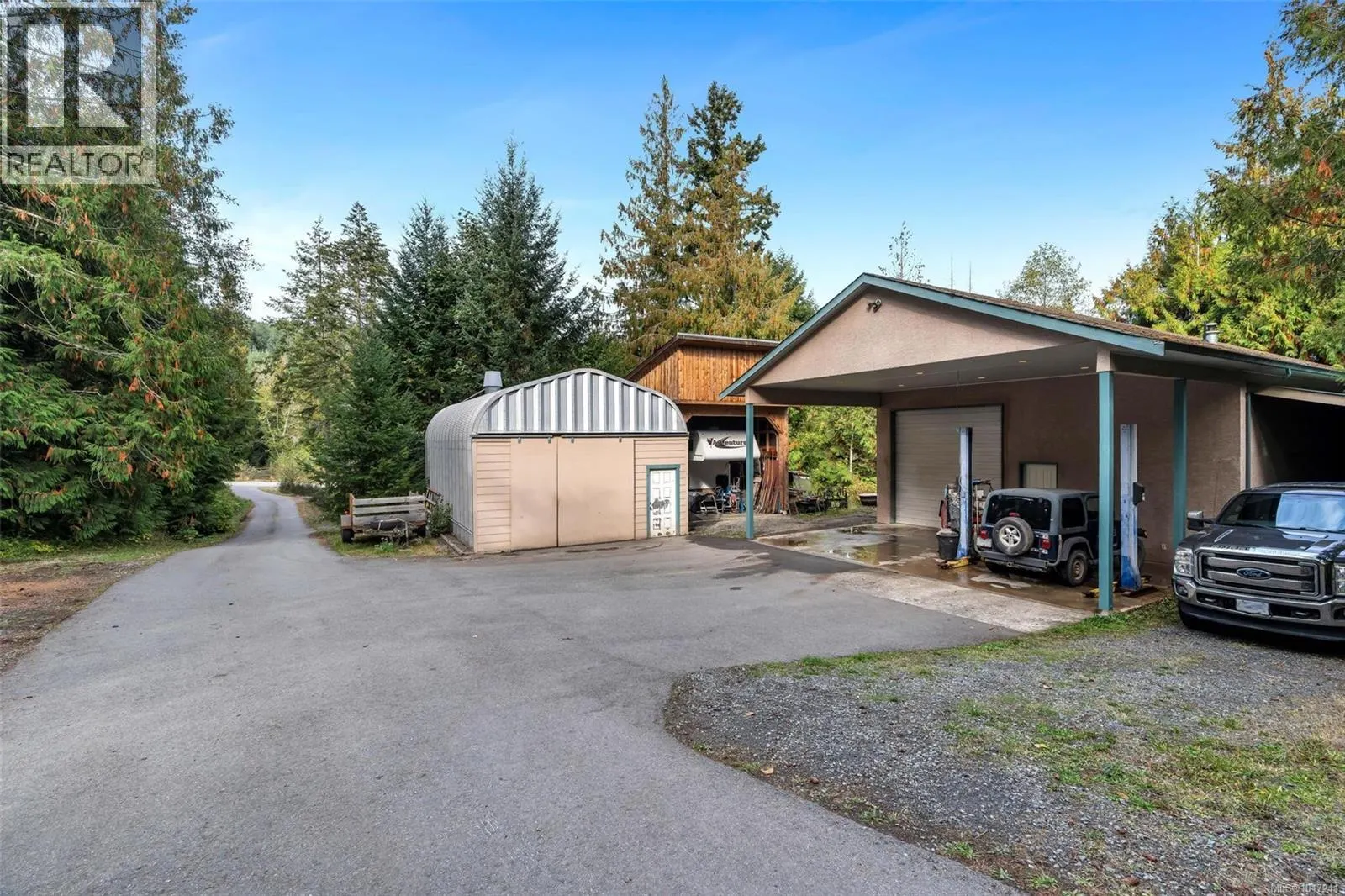 165 Okotoks Rd