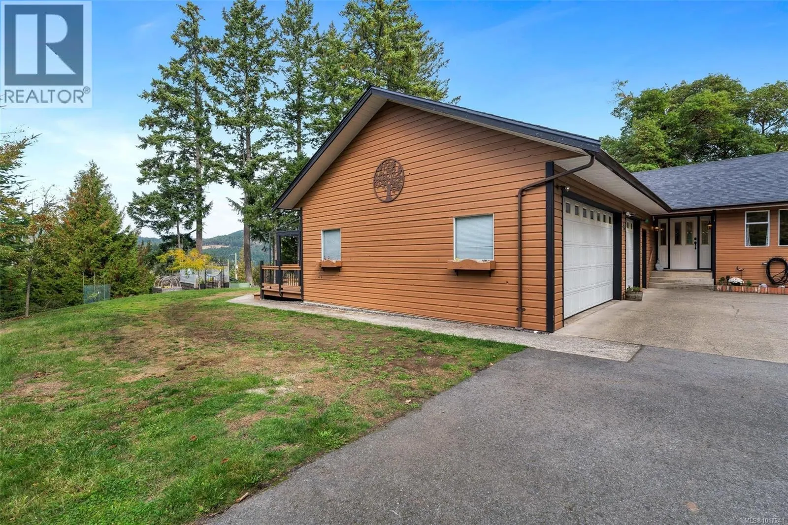 165 Okotoks Rd