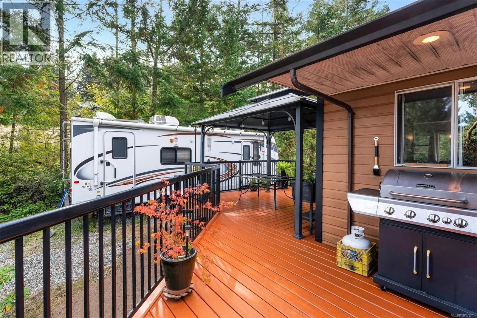 165 Okotoks Rd