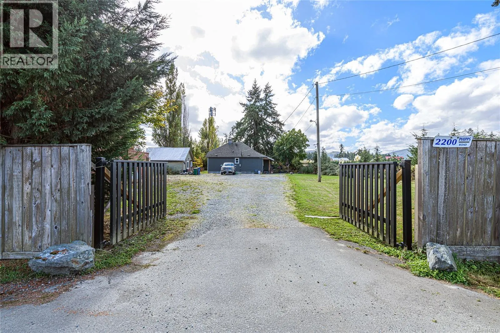 2200 Phipps Rd
