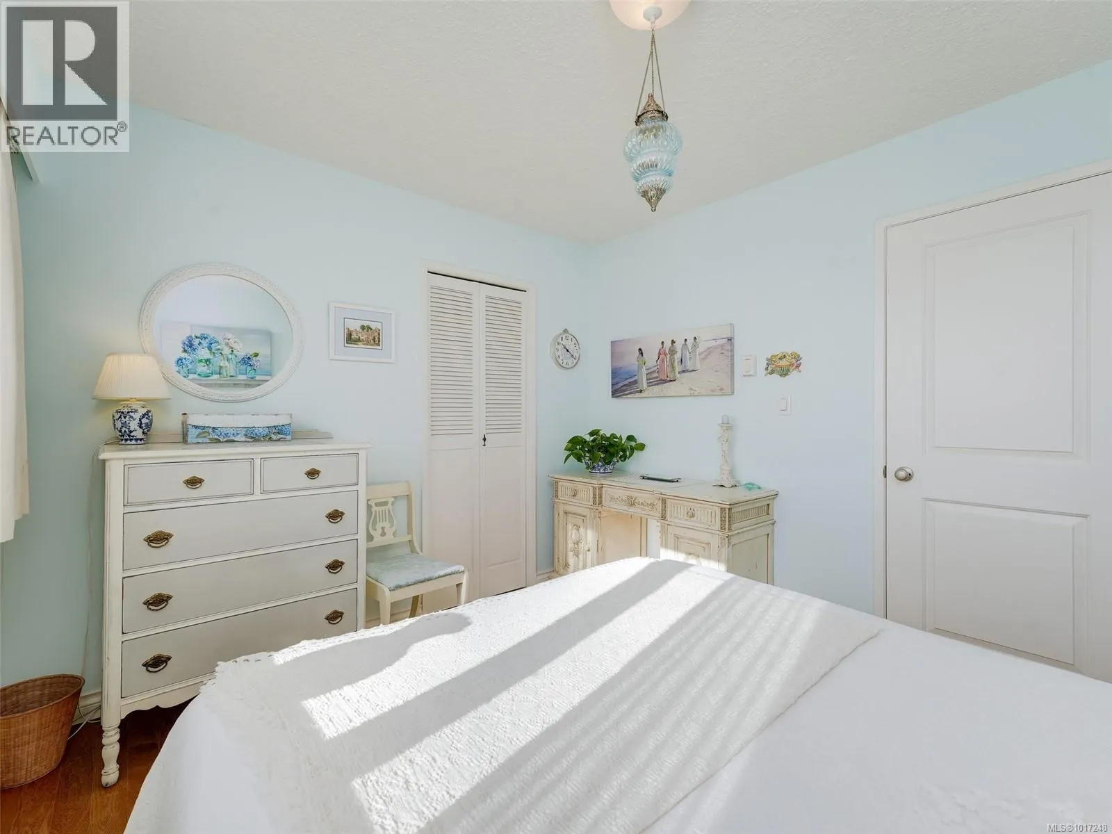103 1540 Dallas Rd