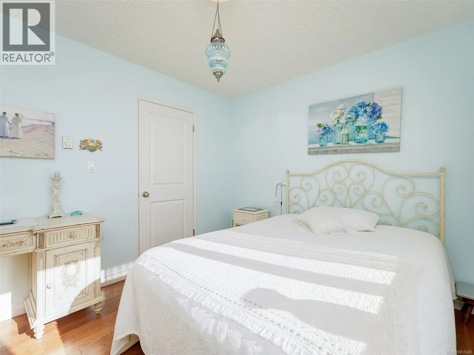103 1540 Dallas Rd