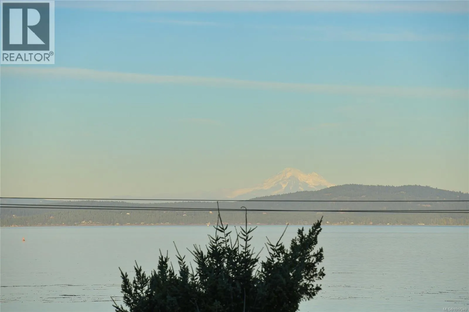 302 5118 Cordova Bay Rd