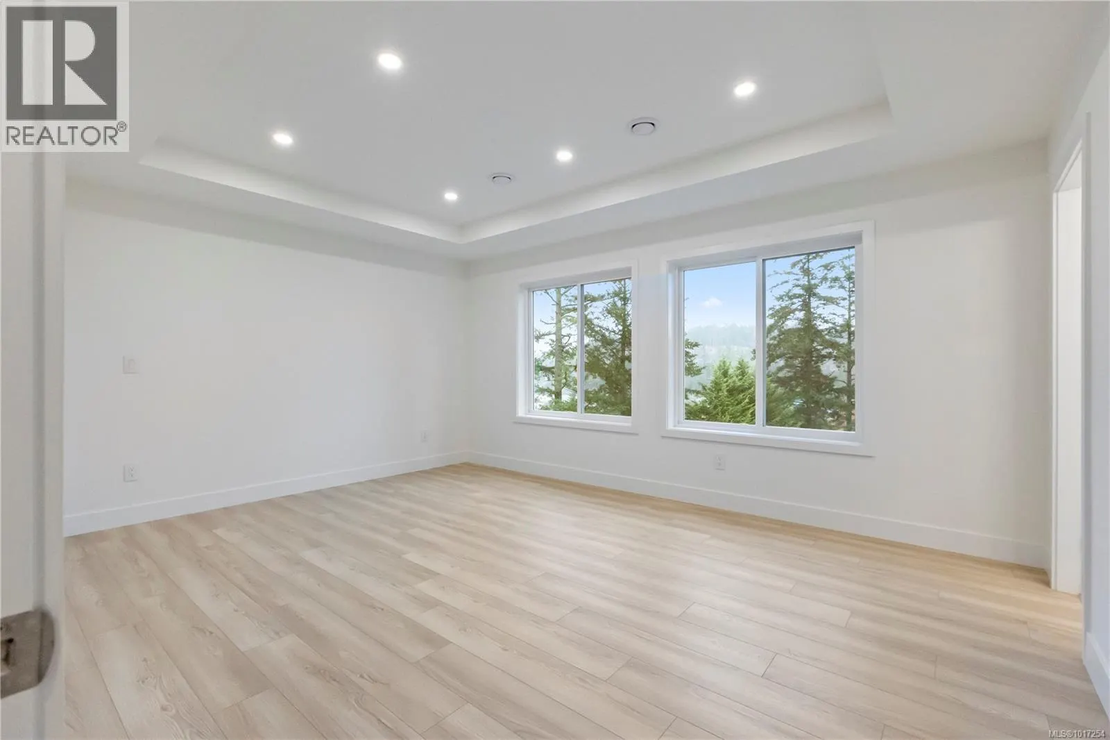 2343 Swallow Pl
