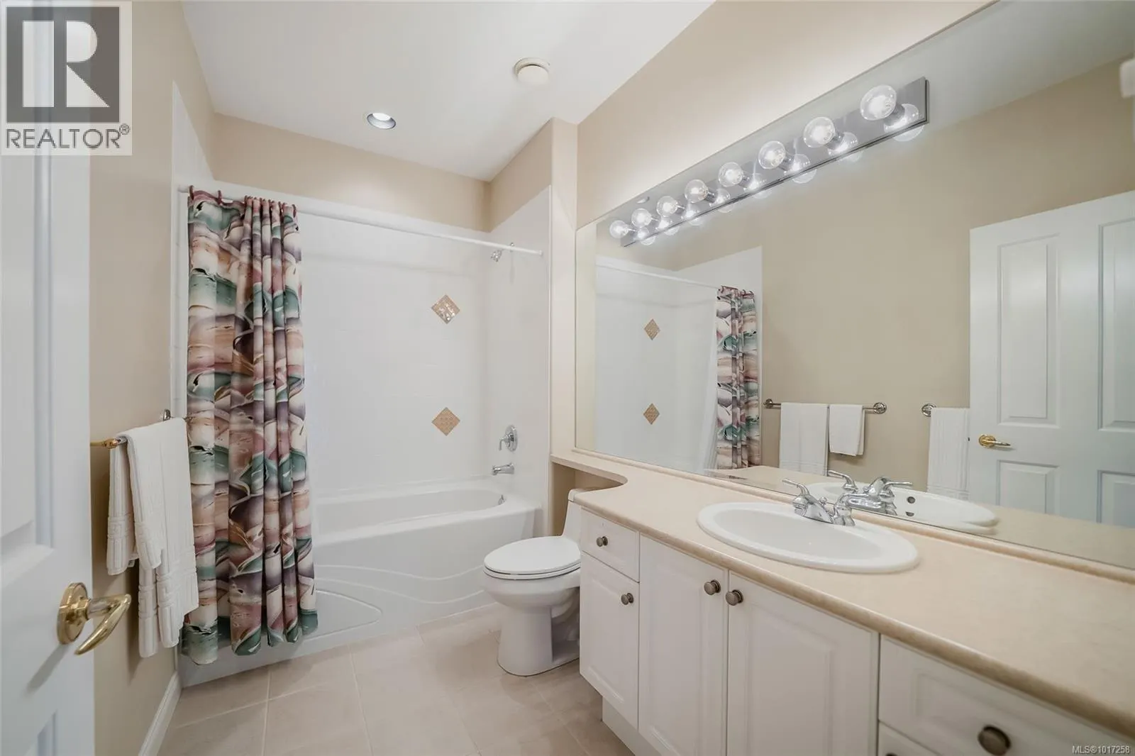 1358 Saturna Dr