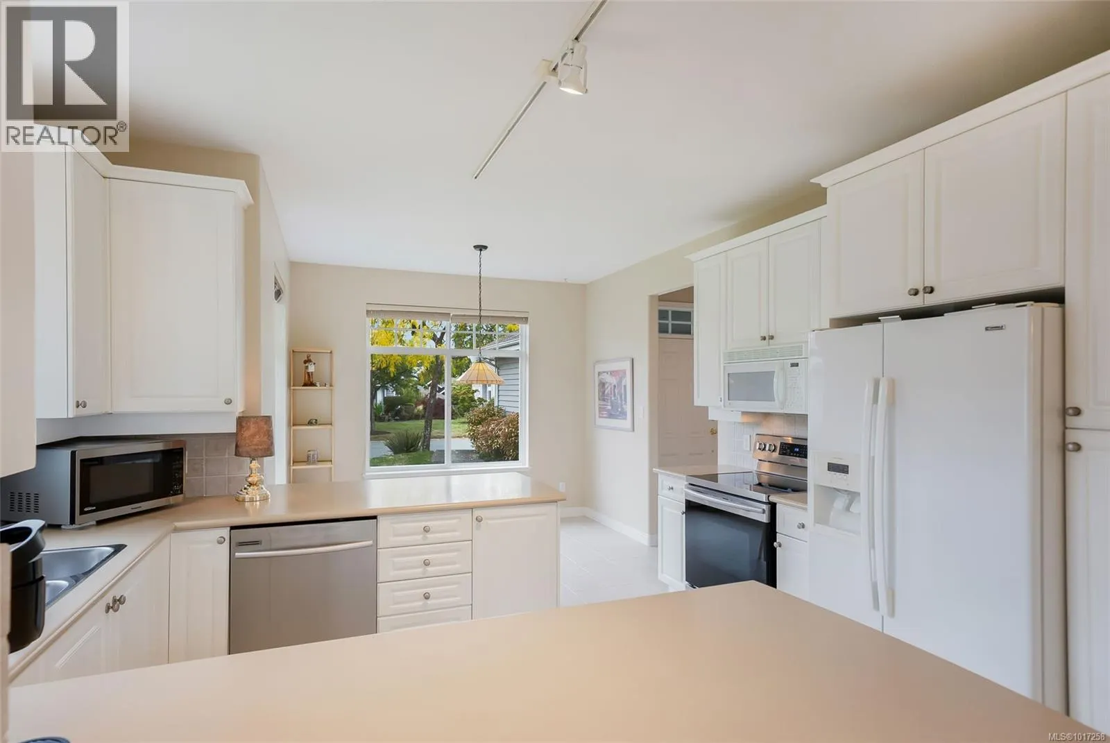 1358 Saturna Dr