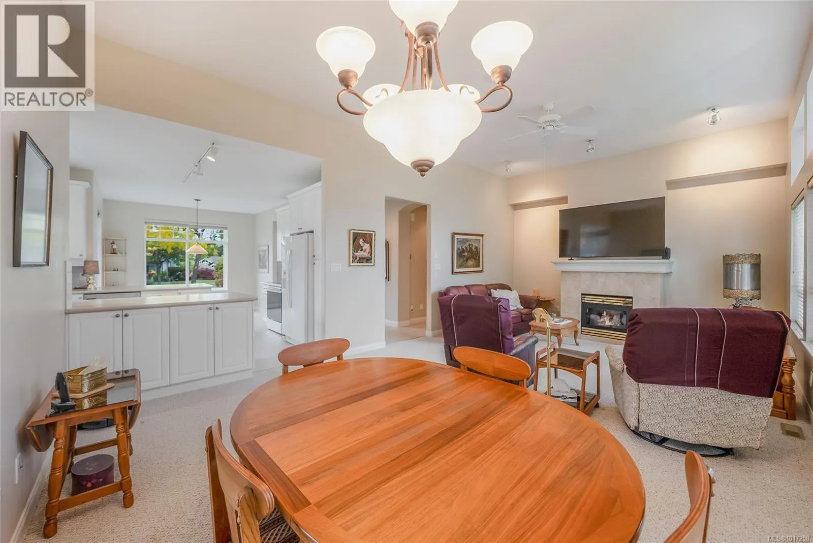 1358 Saturna Dr