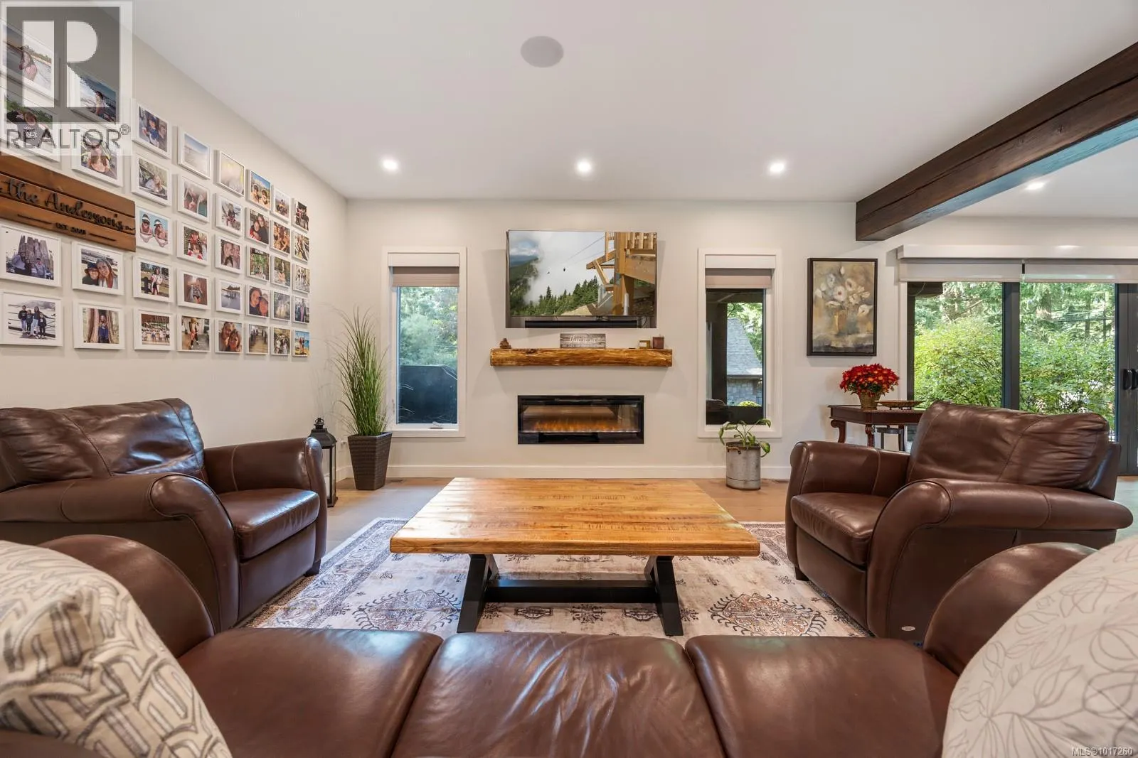205 Mulholland Dr