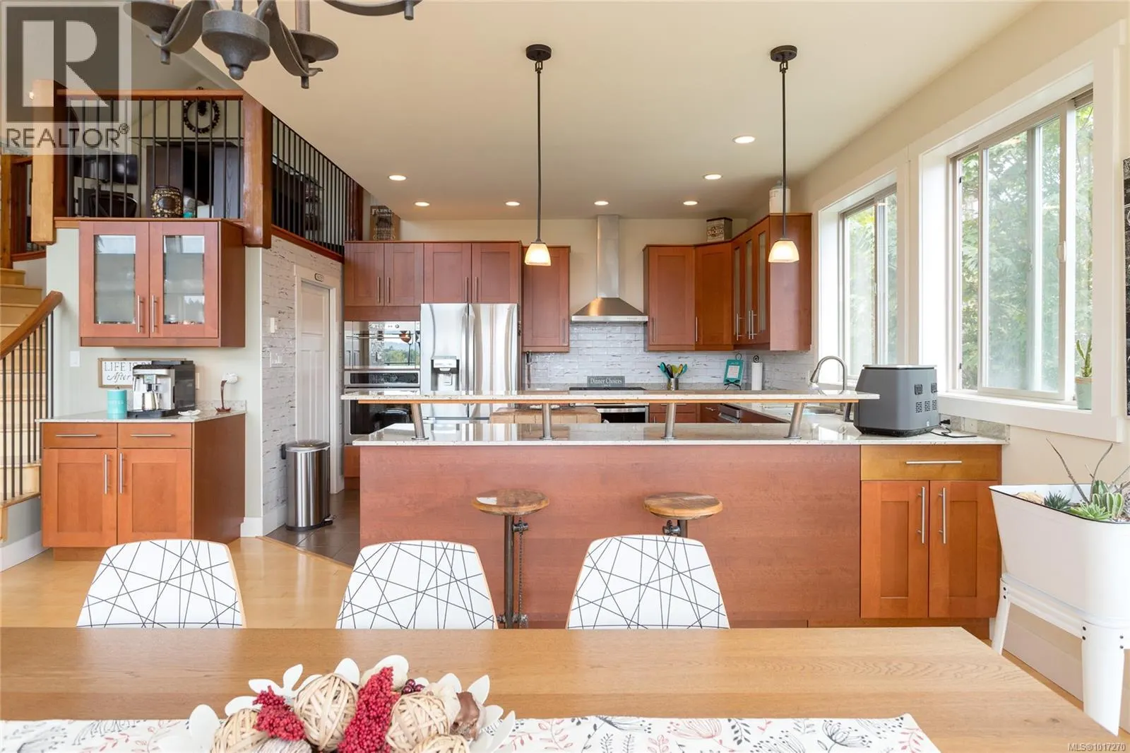 5360 Basinview Hts