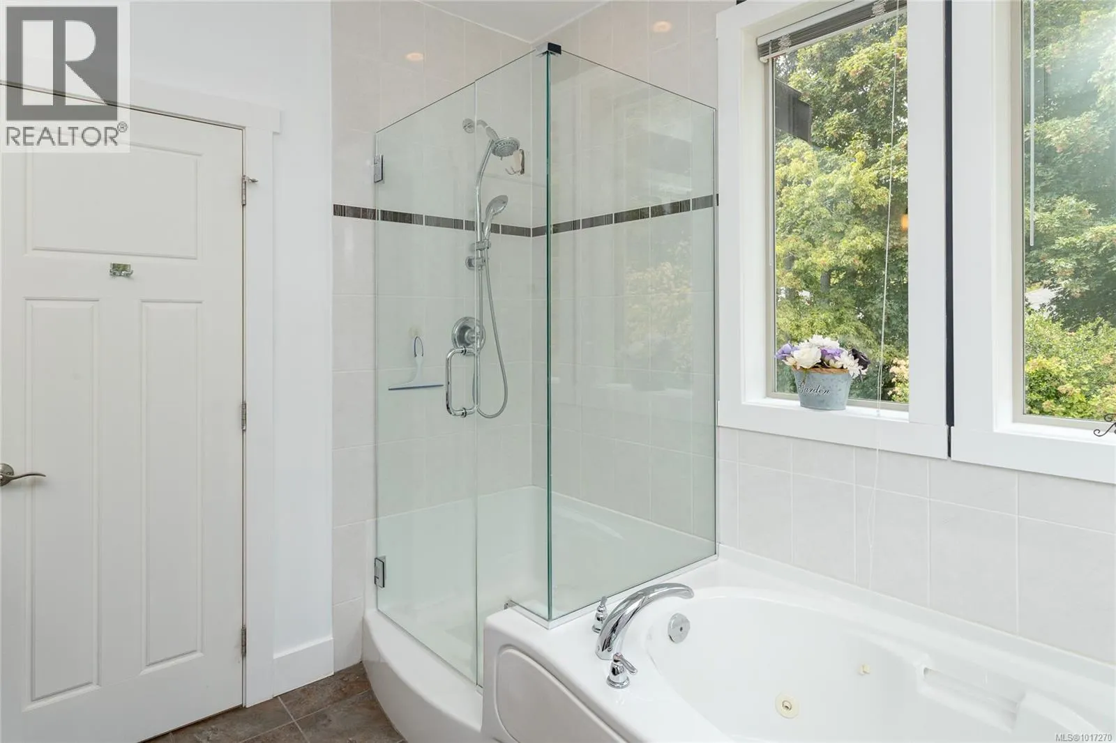 5360 Basinview Hts