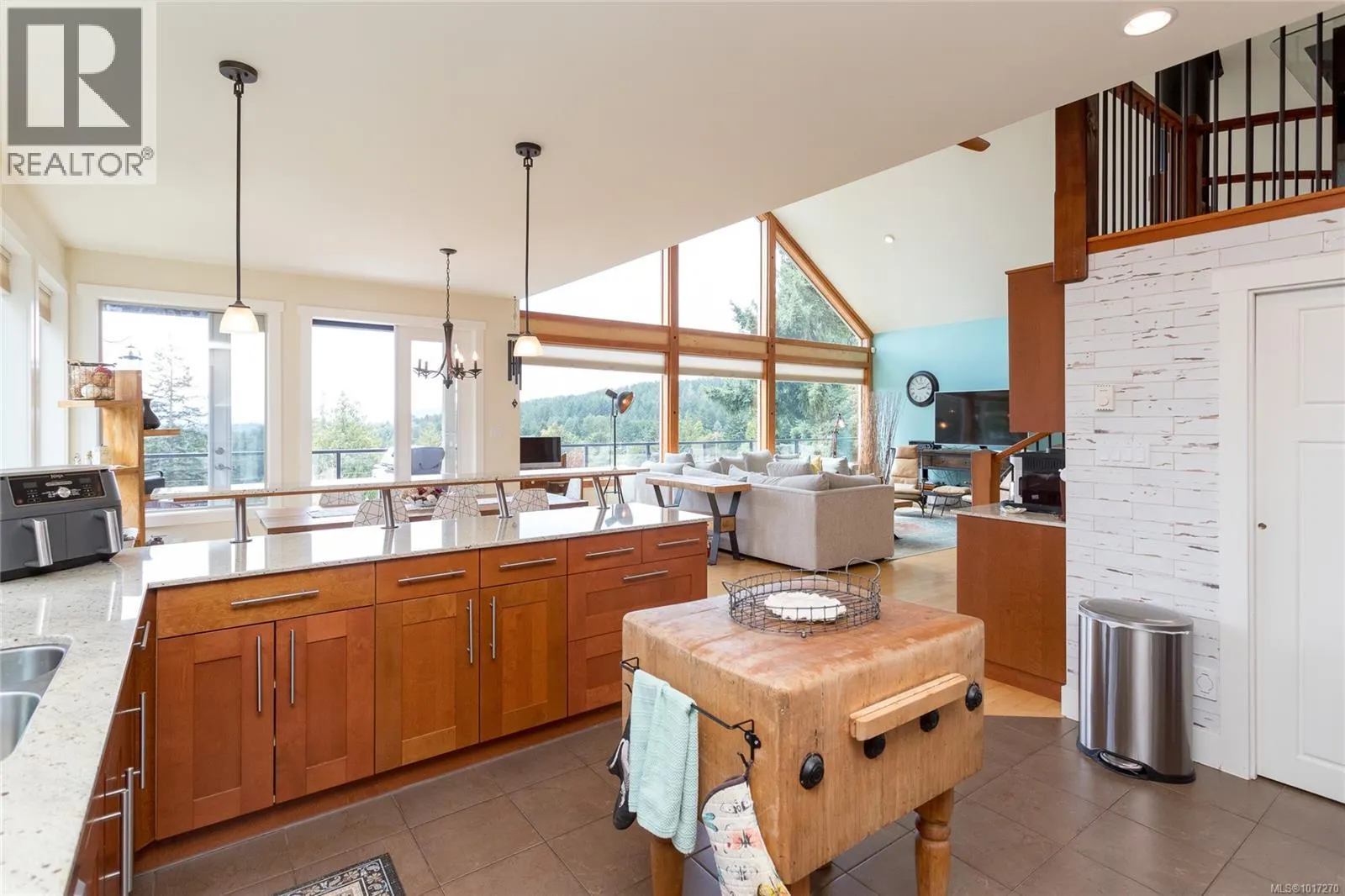 5360 Basinview Hts