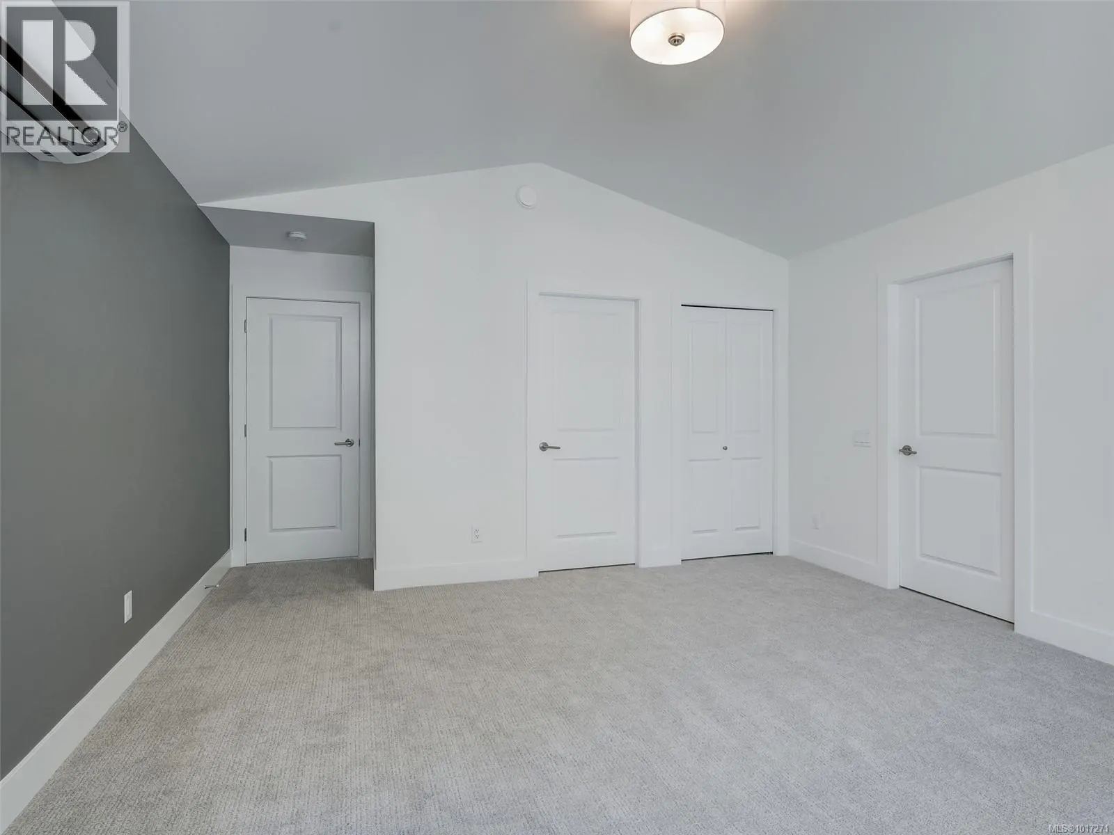 2511 Patterson Pl