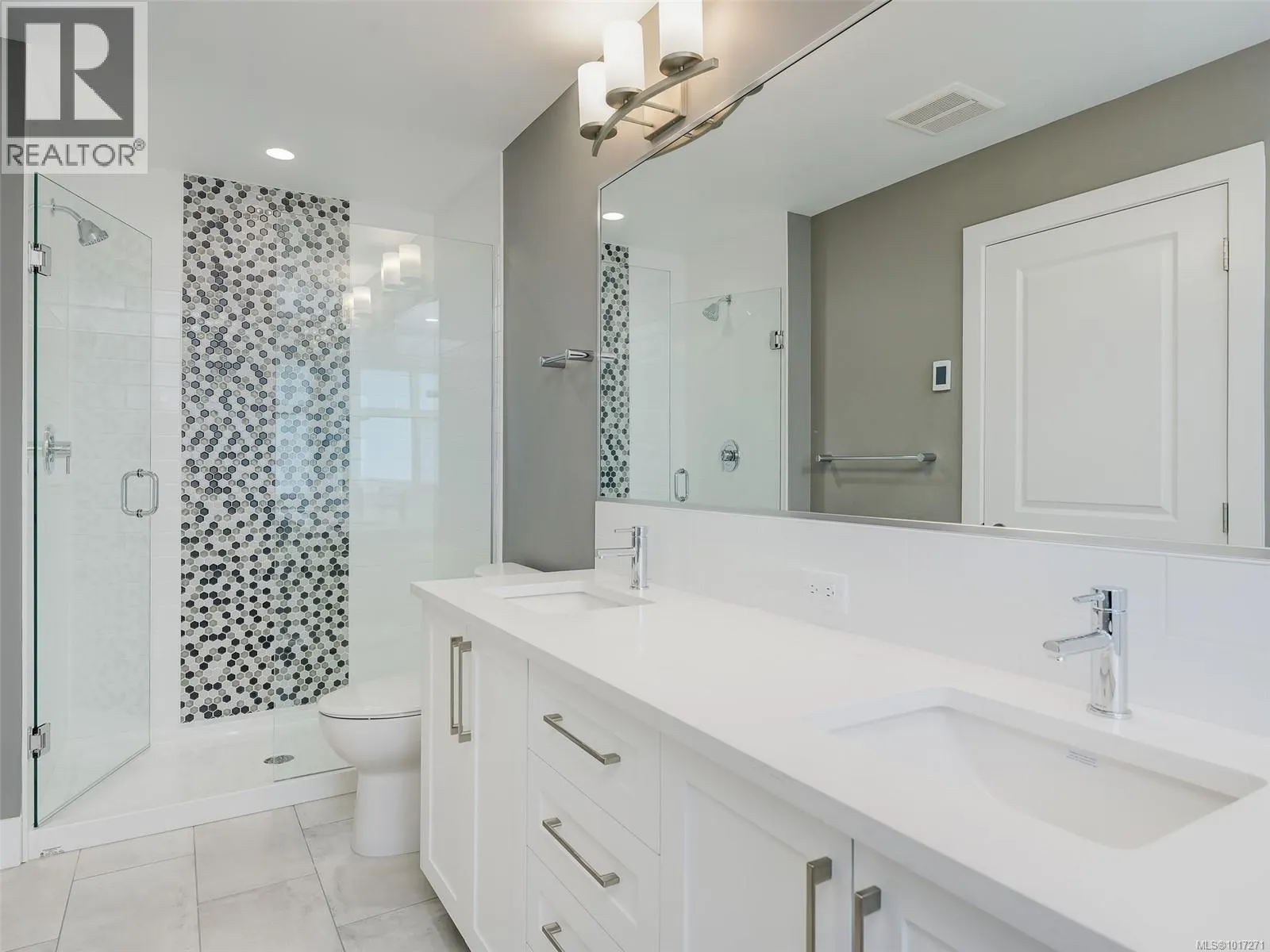 2511 Patterson Pl
