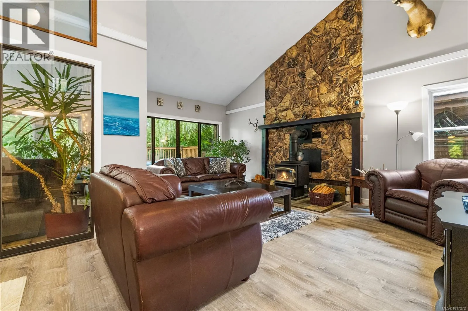 111 Engles Rd