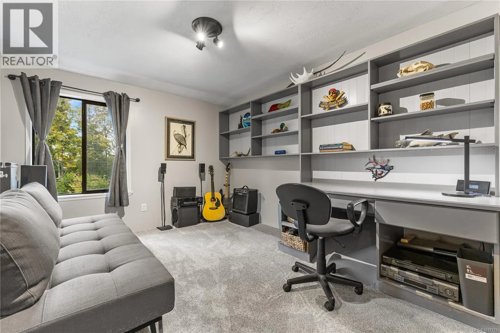 111 Engles Rd