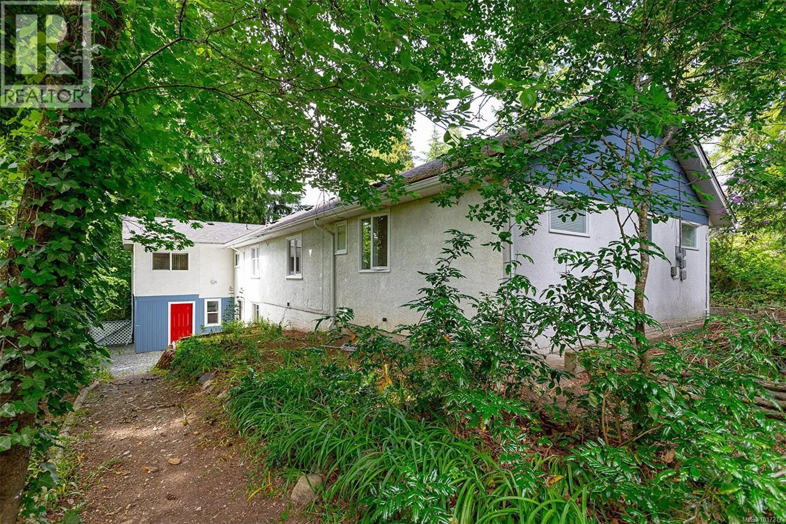 3056 Gibbins Rd