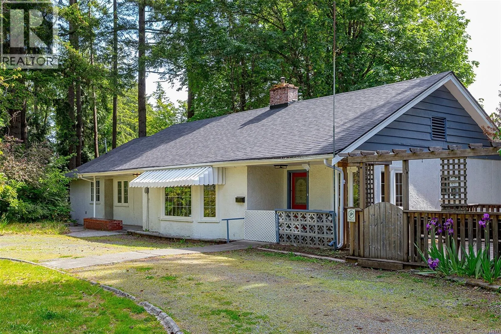 3056 Gibbins Rd