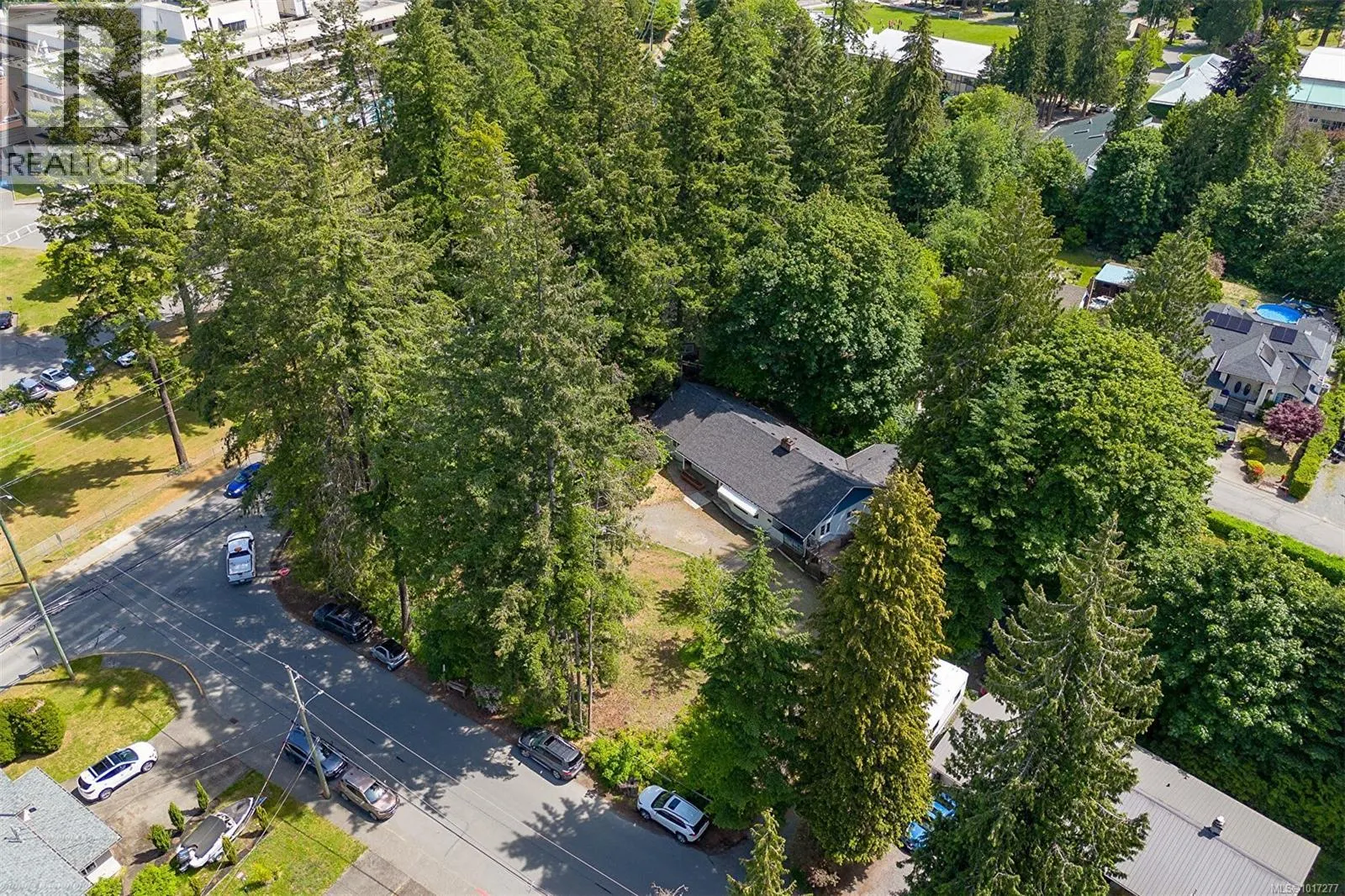 3056 Gibbins Rd