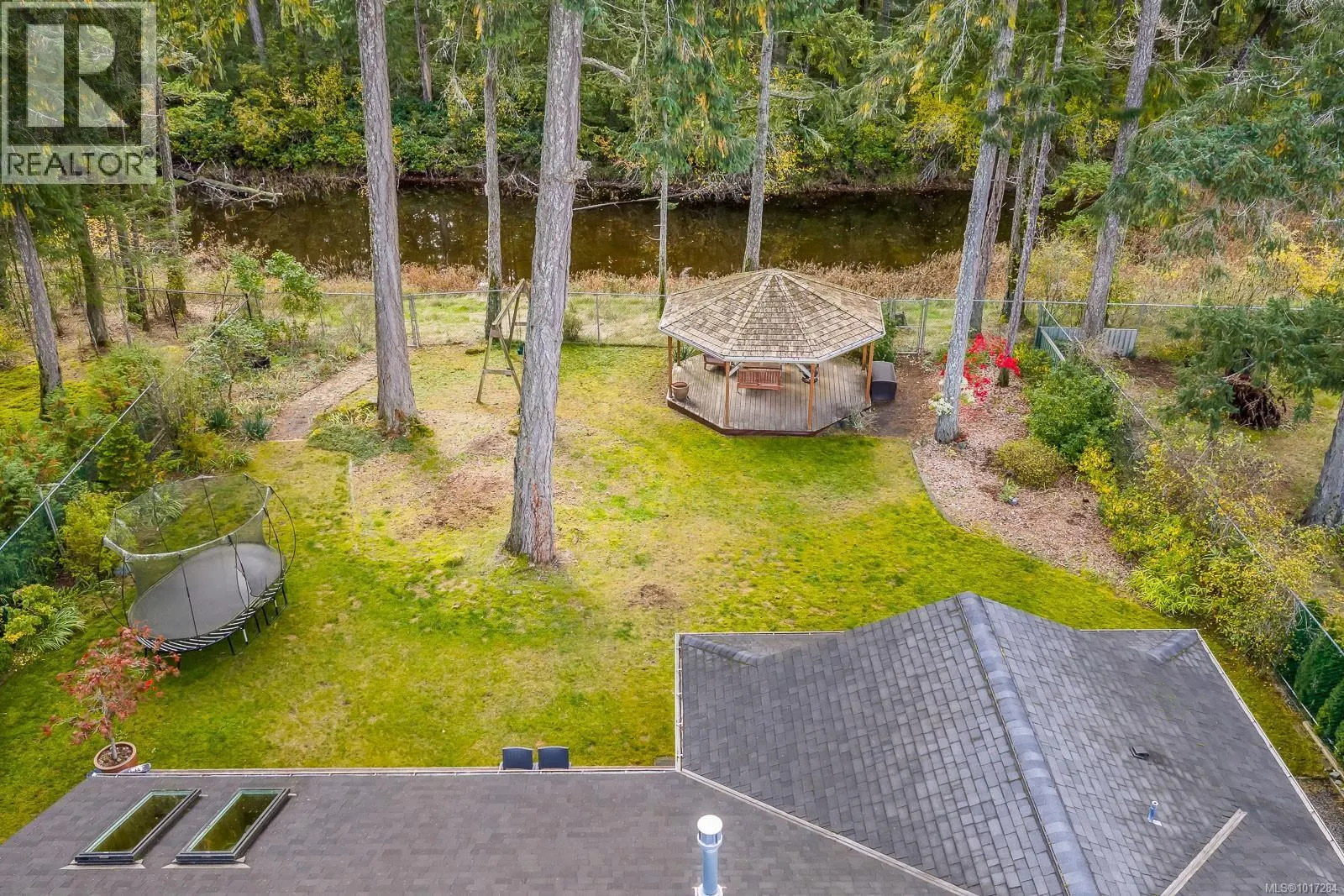 8809 DRIFTWOOD Rd