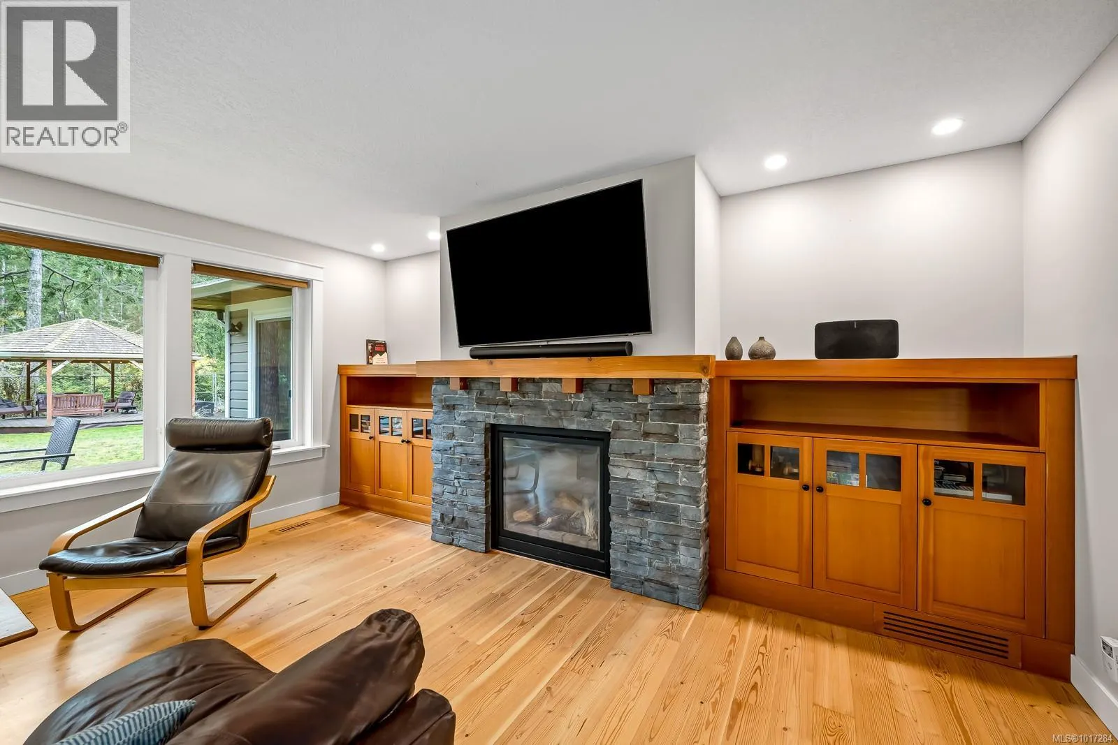 8809 DRIFTWOOD Rd