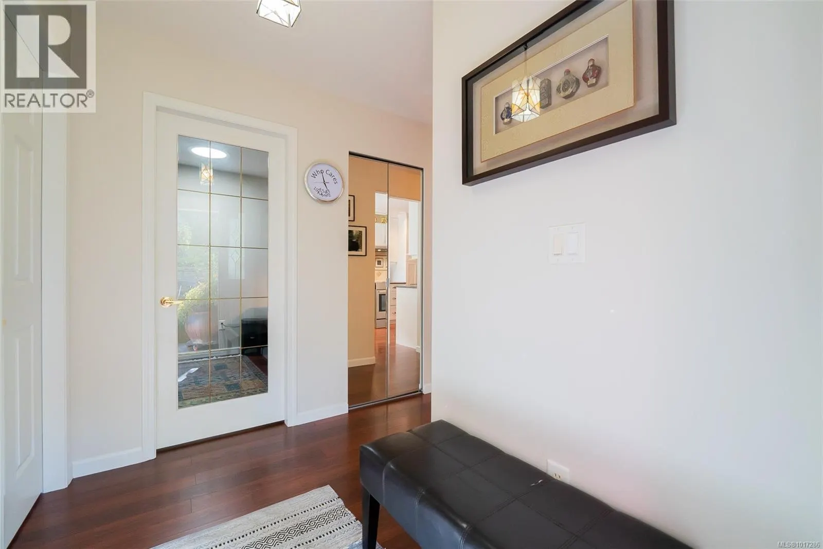 6120 Bellflower Way