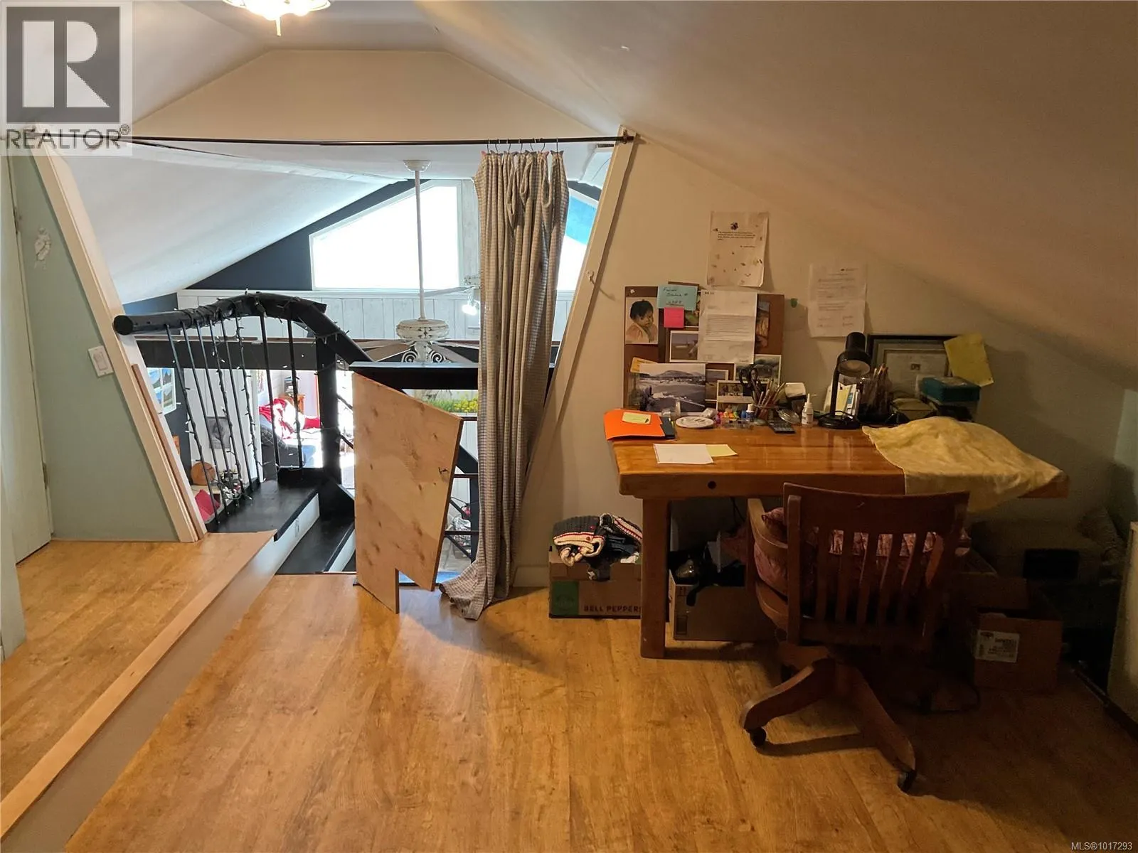 885 Lanqvist Rd