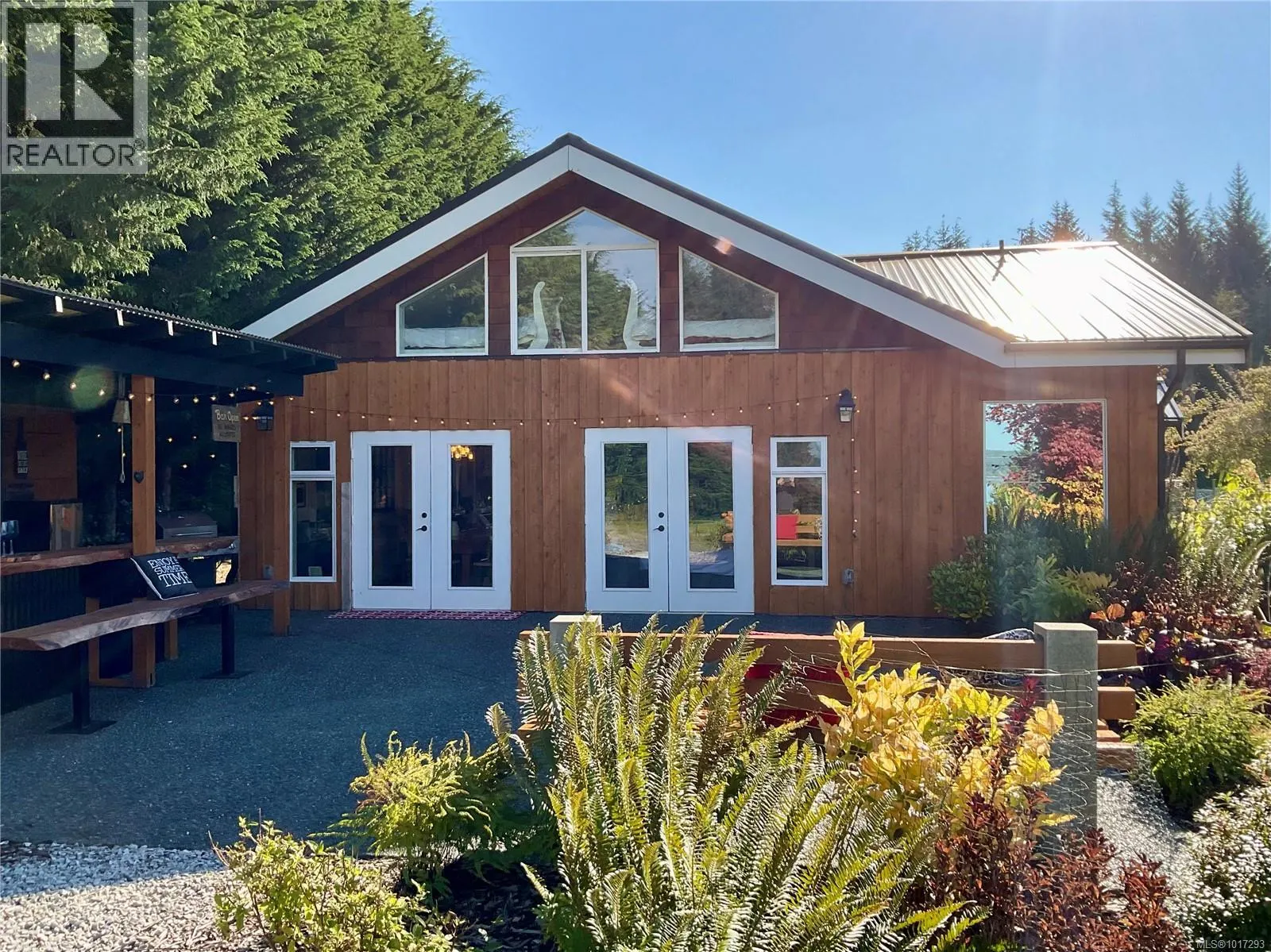 885 Lanqvist Rd