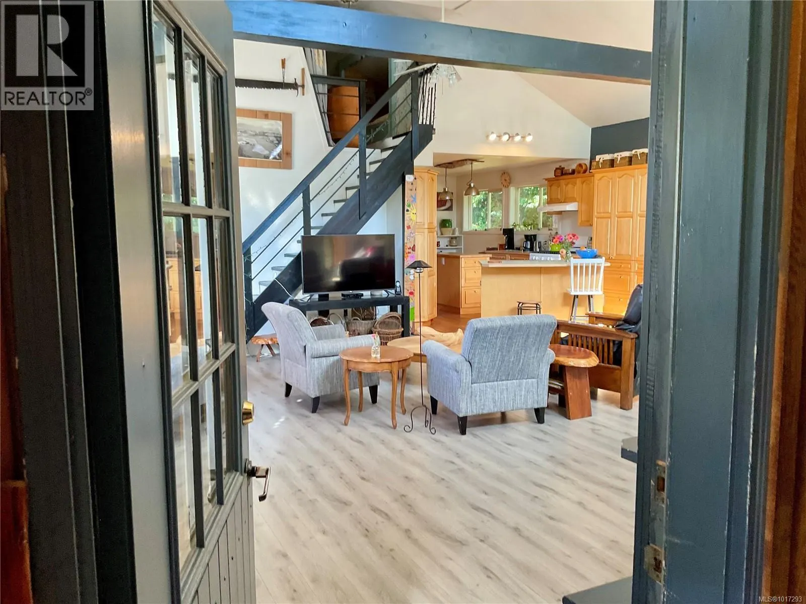 885 Lanqvist Rd