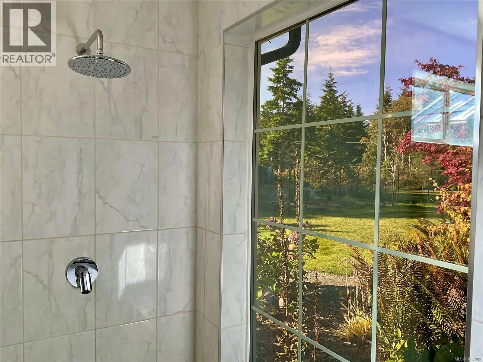 885 Lanqvist Rd