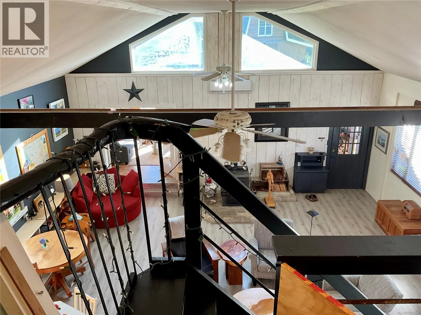 885 Lanqvist Rd