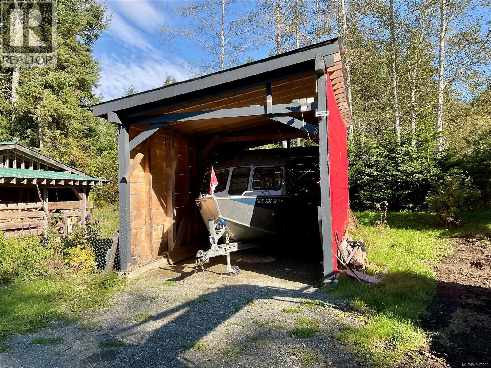 885 Lanqvist Rd
