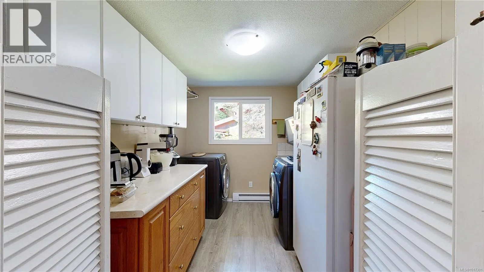 1712 Tashtego Cres
