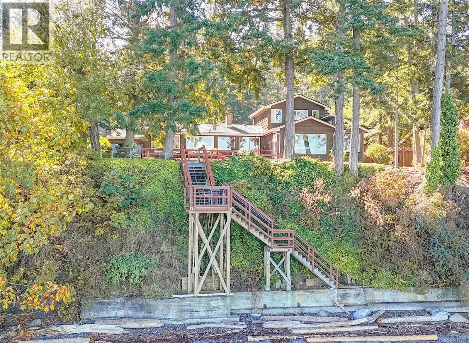 1712 Tashtego Cres