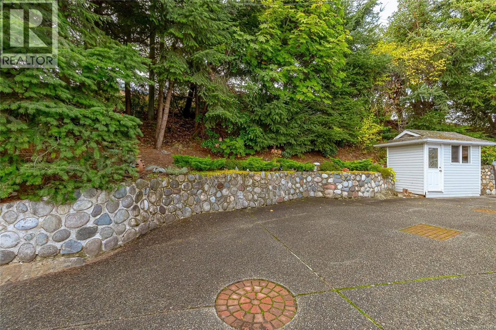 1089 College Dr