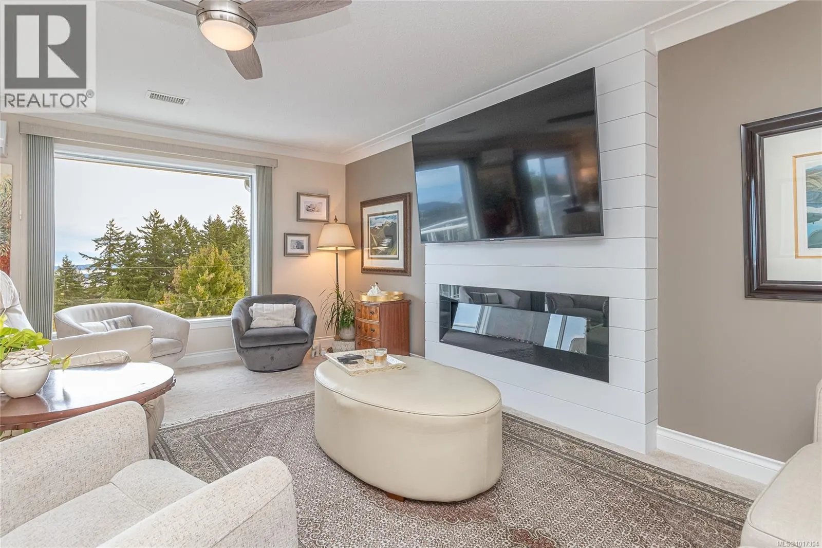 1089 College Dr
