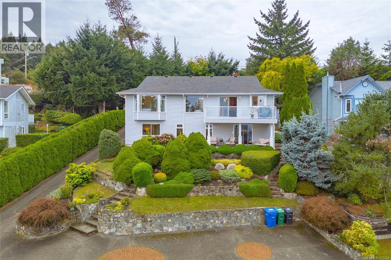 1089 College Dr