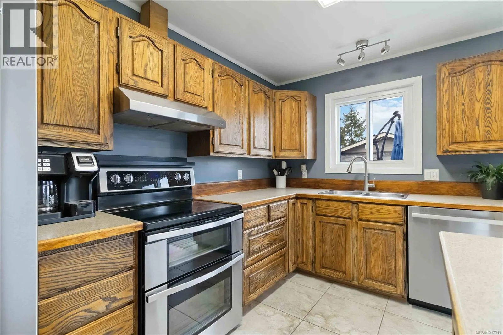 3372 Pattison Way