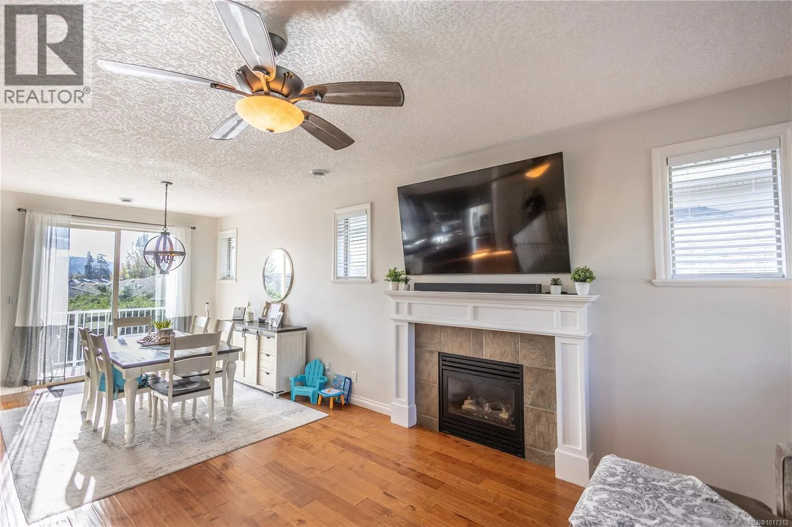 2357 Caffery Pl