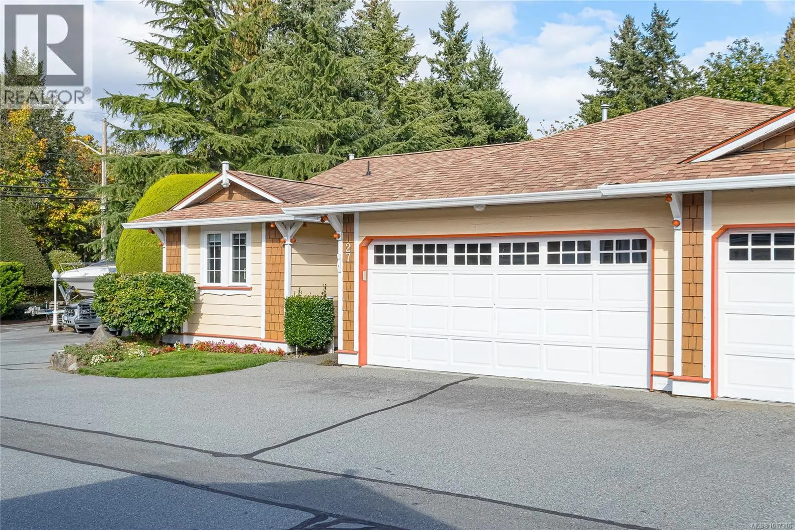 27 9933 Chemainus Rd