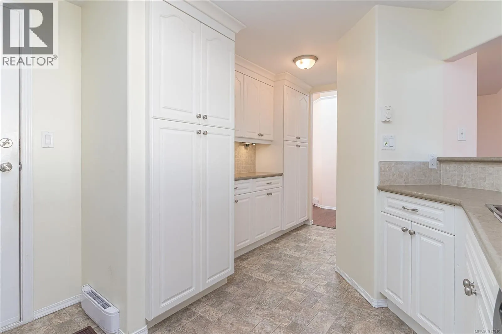 27 9933 Chemainus Rd
